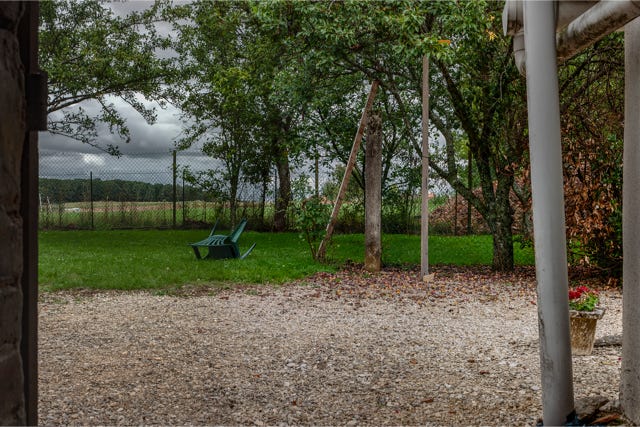 Vue de la fenêtre, Vauchonvilliers, Aube, Grand Est, France, 2011, photographie Jean pierre Morcrette