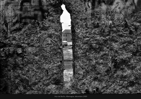Instantané, Mur de Berlin, Allemagne, décembre 1989 photographie Jean pierre Morcrette